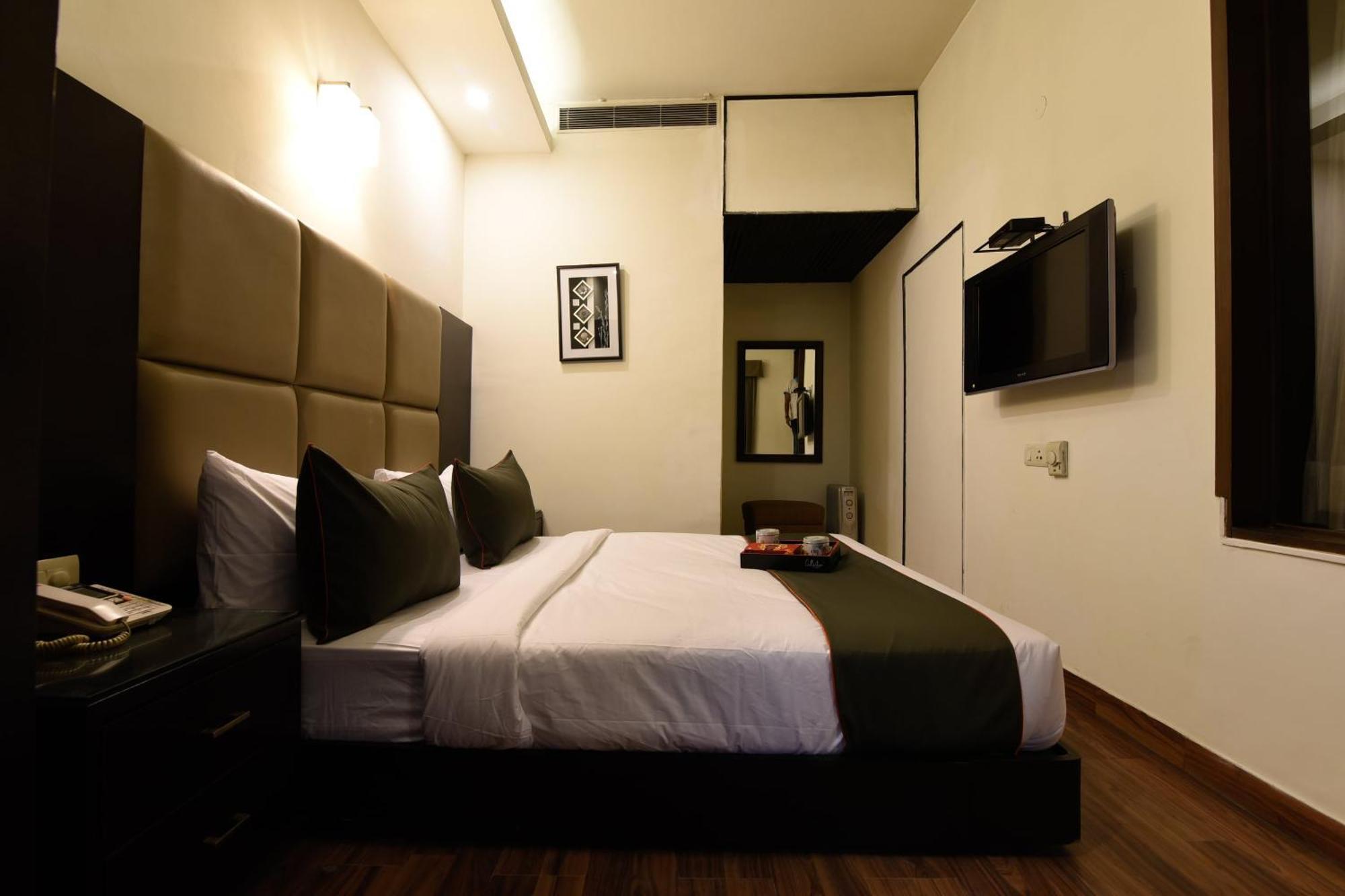 Hotel O Venkata Sai Sadan Mathrusree Nagar Kondapur  Екстер'єр фото